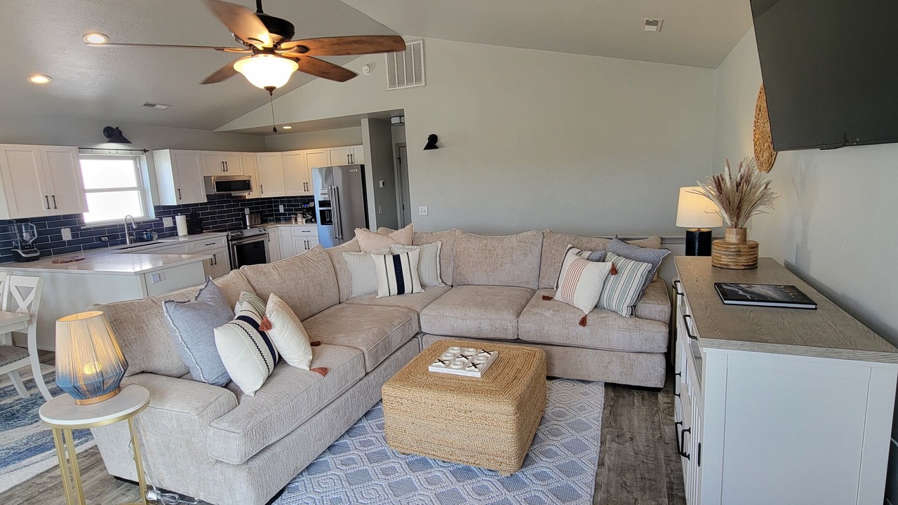 Photo of Livingroom in Colington Harbour