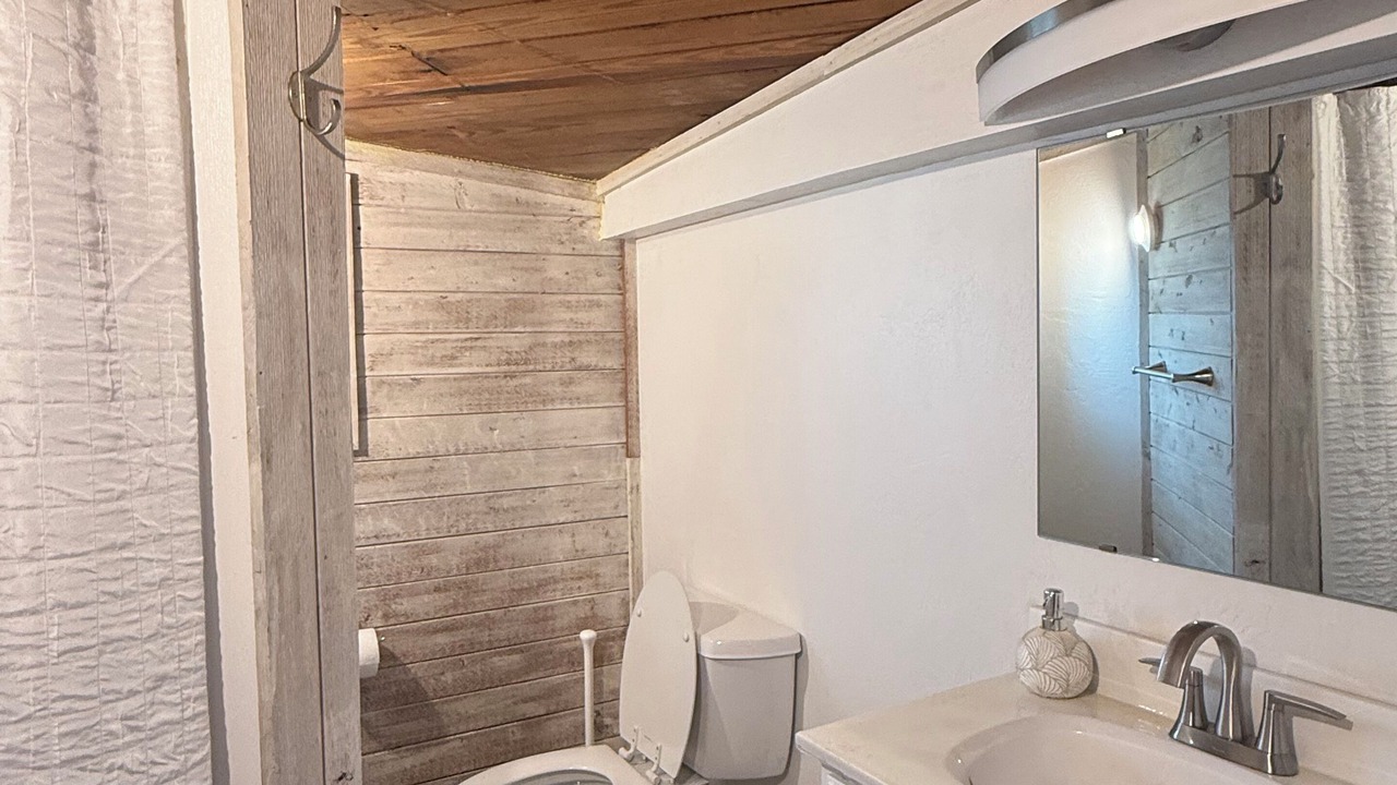 Photo of Bathroom in Kill Devil Hills