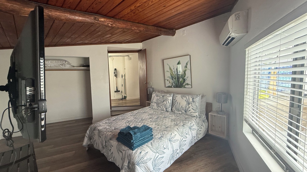 Photo of Bedroom in Kill Devil Hills