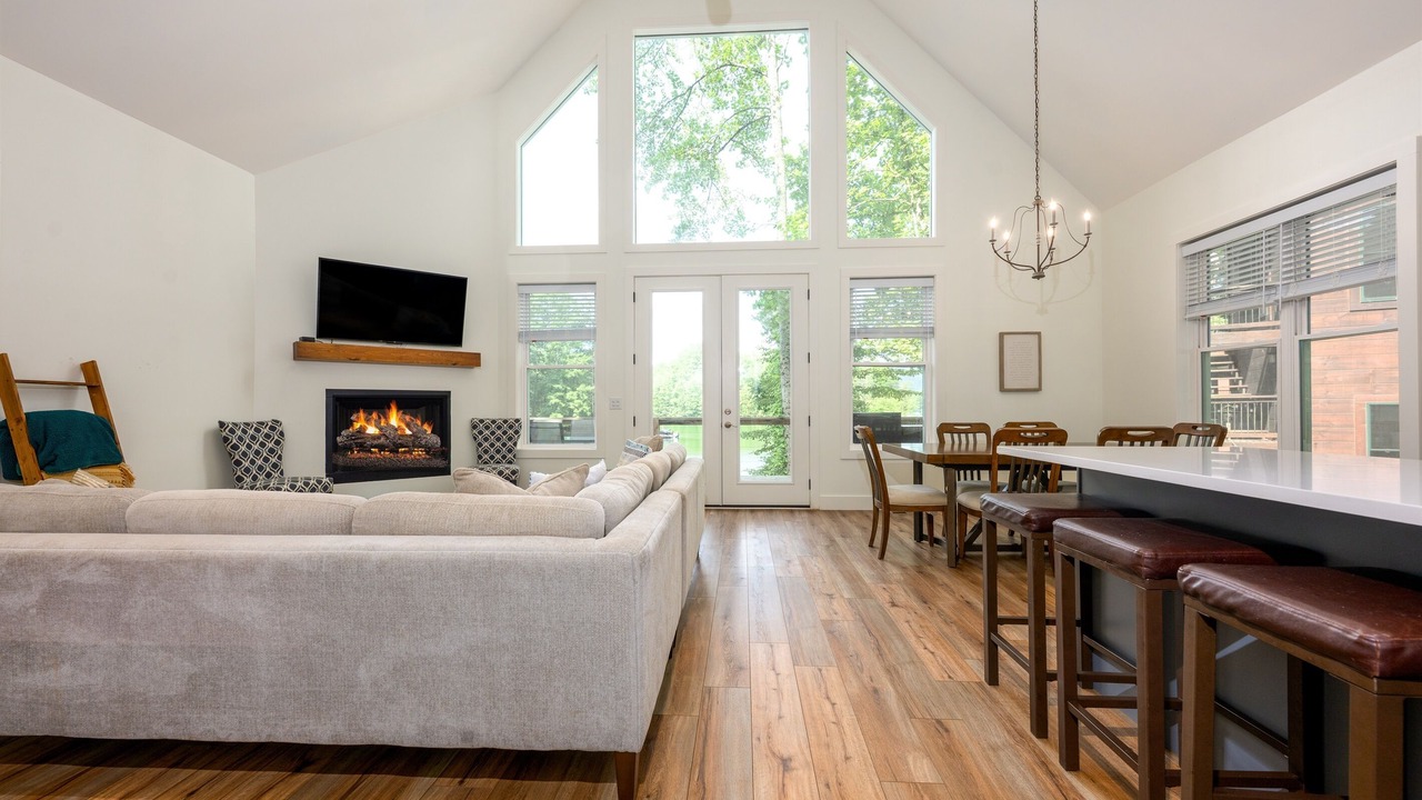 Photo of Livingroom in Robbinsville