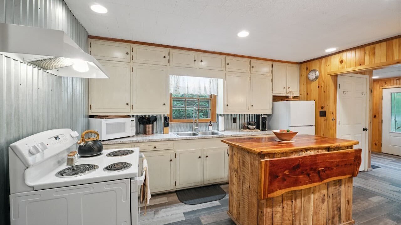 Photo of Kitchen in Newland