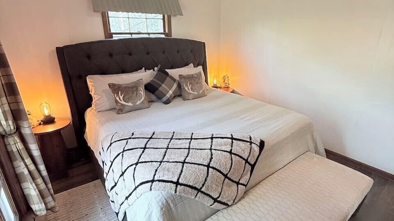 Photo of Bedroom in Newland