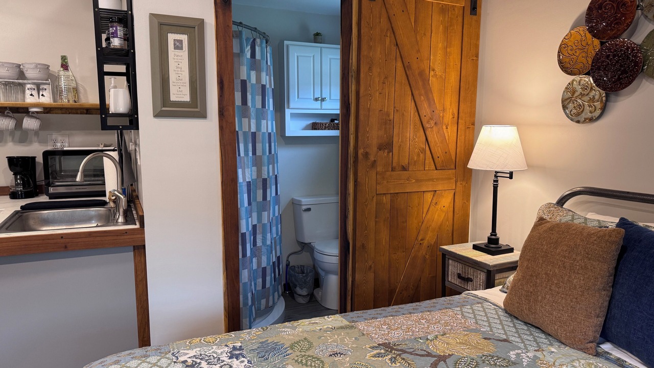 Photo of Bedroom in Clarendon