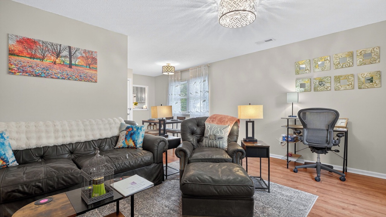 Photo of Livingroom in Eden