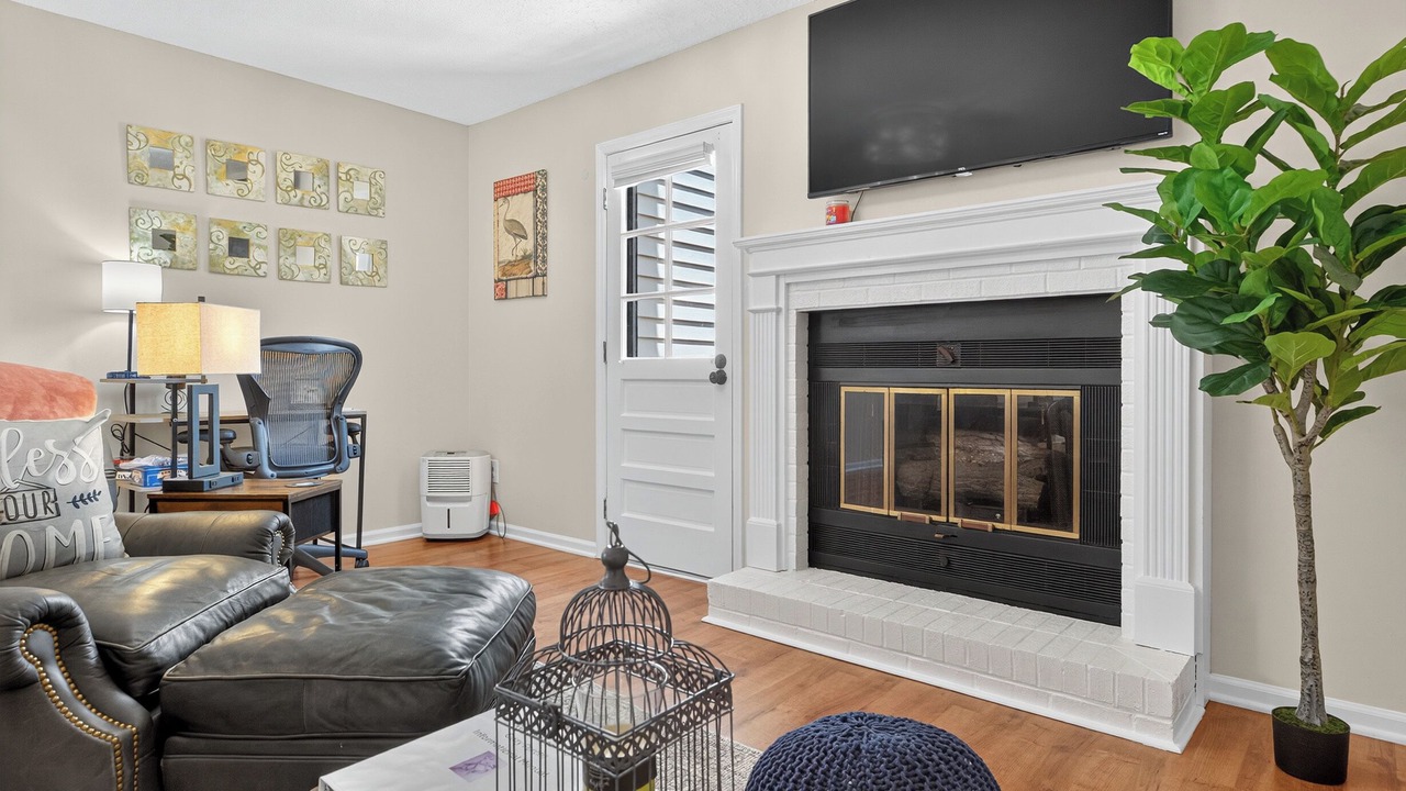 Photo of Livingroom in Eden