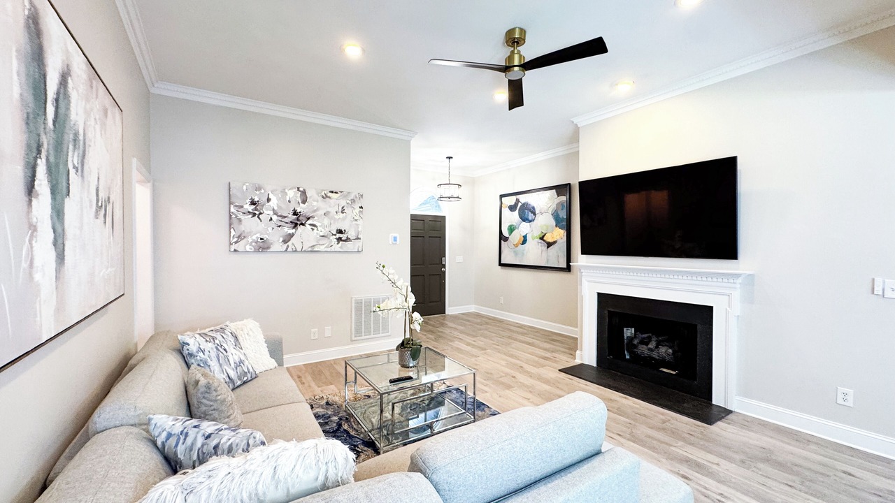 Photo of Livingroom in Waxhaw