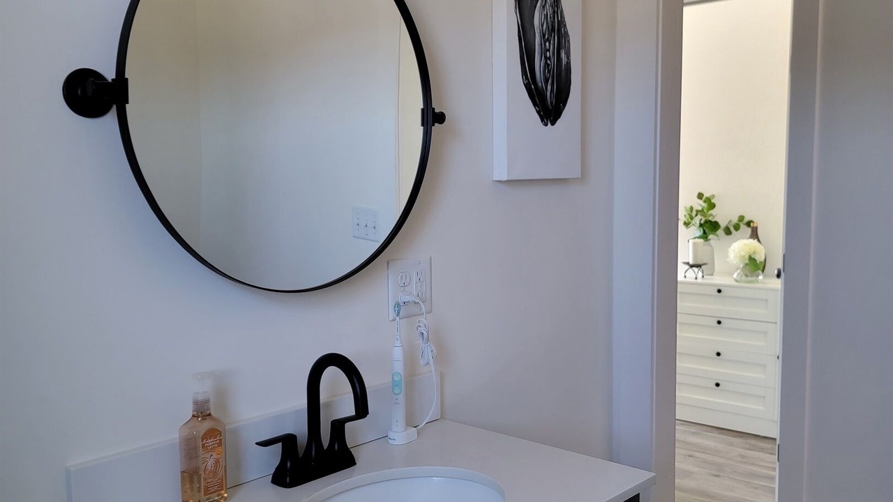 Photo of Bathroom in Old Fort