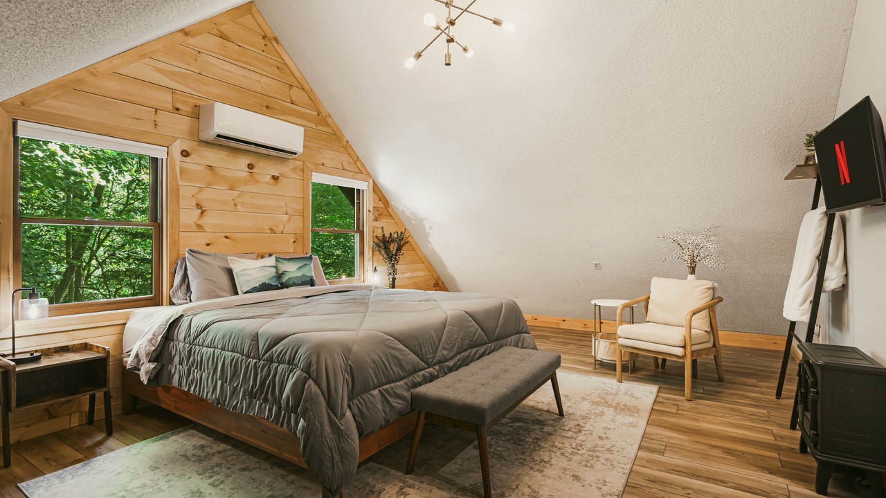Photo of Bedroom in Sylva