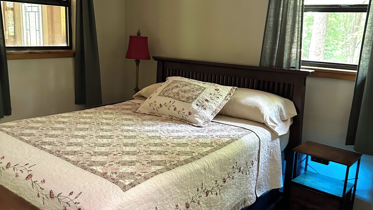Photo of Bedroom in Unaka