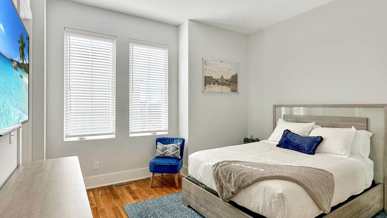 Photo of Bedroom in Downtown