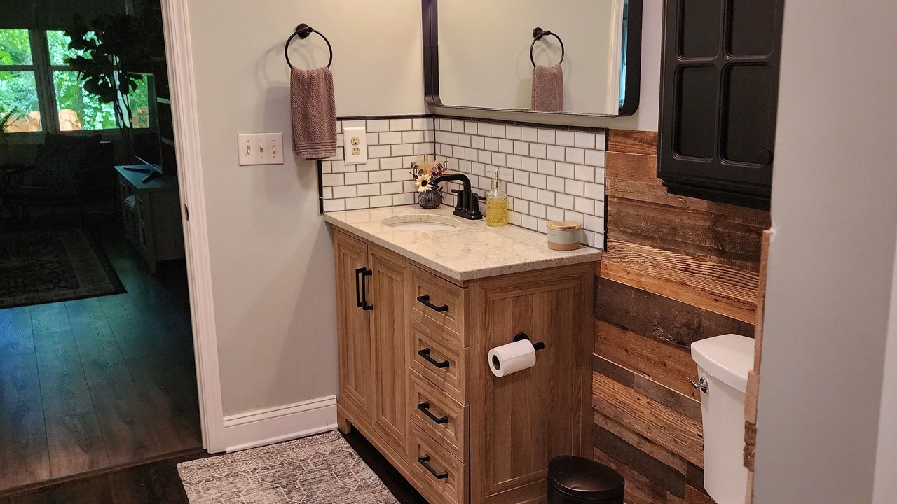 Photo of Bathroom in Royal Pines