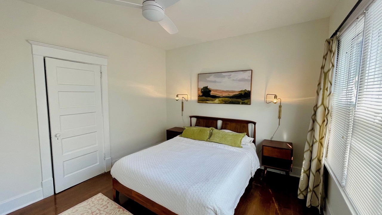 Photo of Bedroom in Downtown