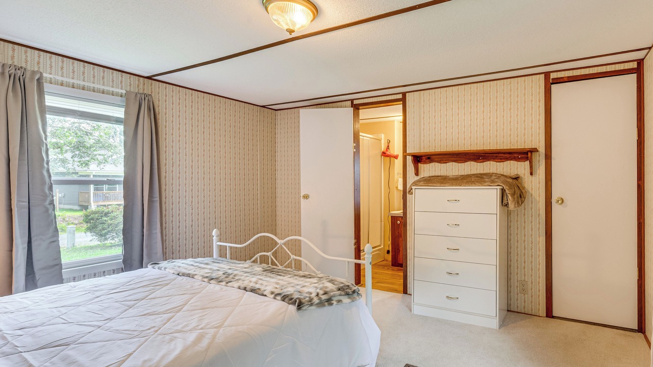 Photo of Bedroom in New London