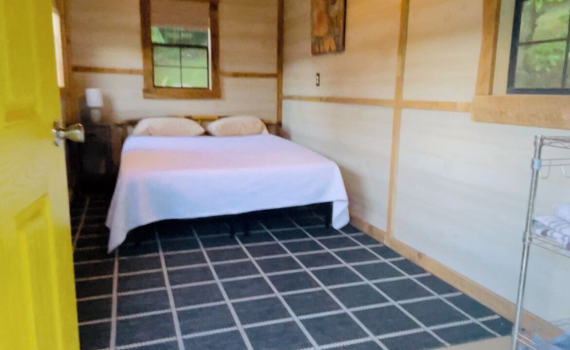 Photo of Bedroom in Bakersville