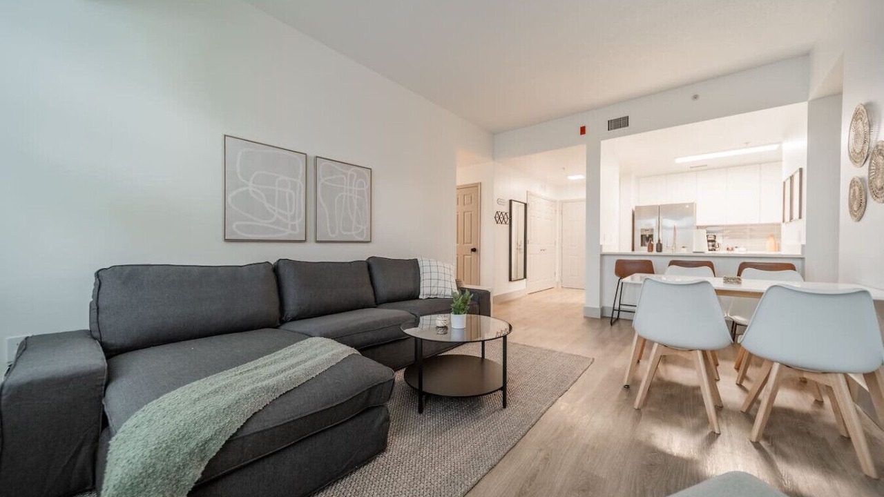 Photo of Livingroom in Charlotte Center City