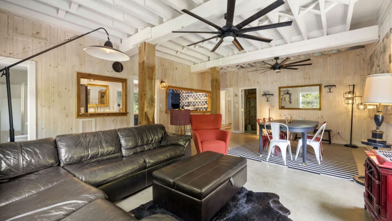 Photo of Livingroom in Bakersville