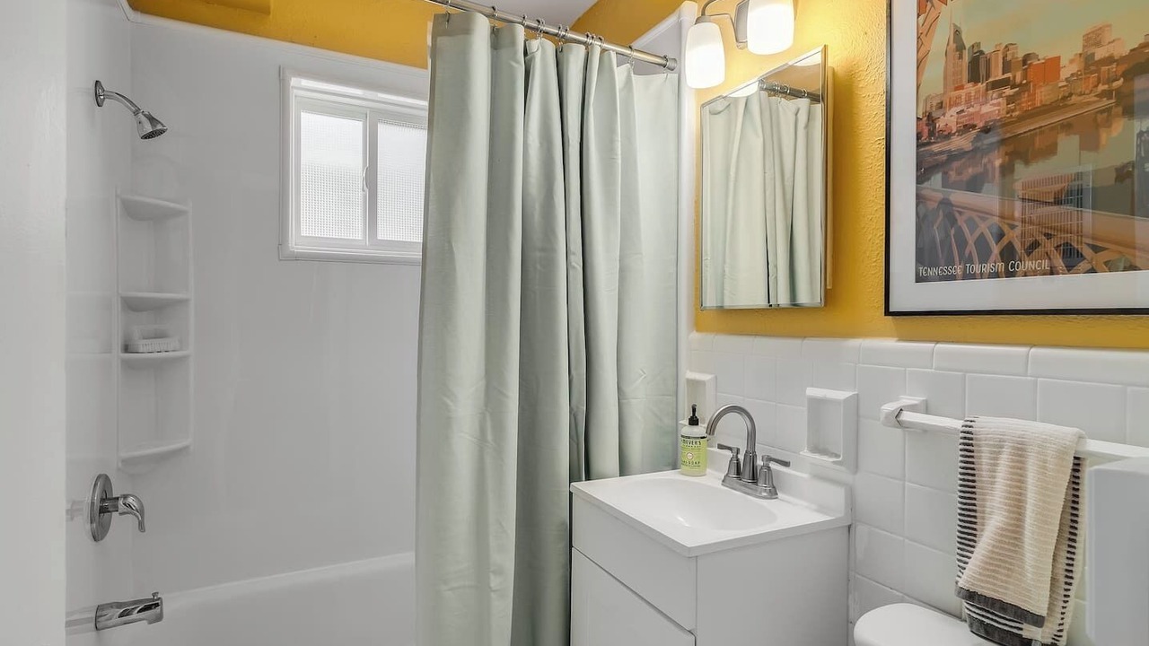 Photo of Bathroom in Melrose