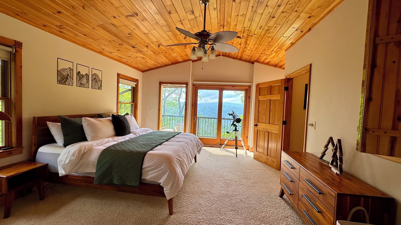 Photo of Bedroom in Burnsville