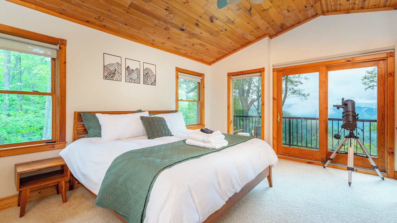Photo of Bedroom in Burnsville