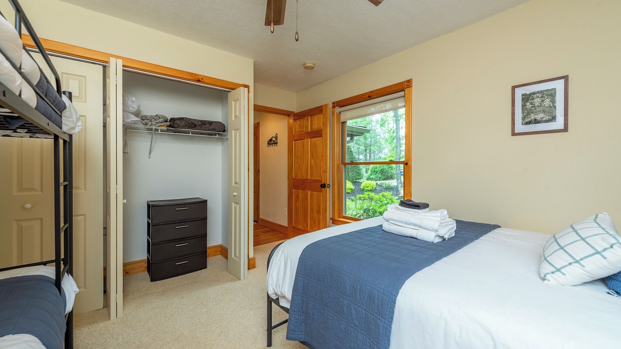Photo of Bedroom in Burnsville