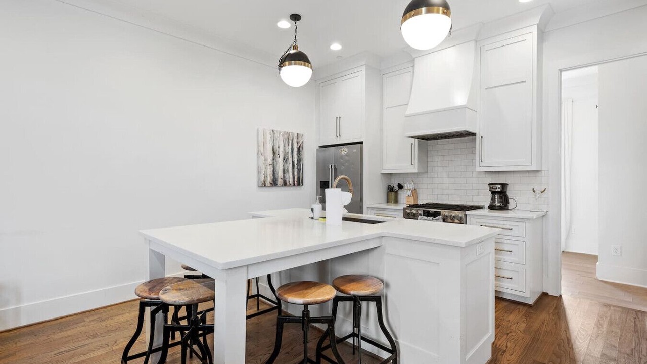 Photo of Kitchen in Rolling Mill Hill