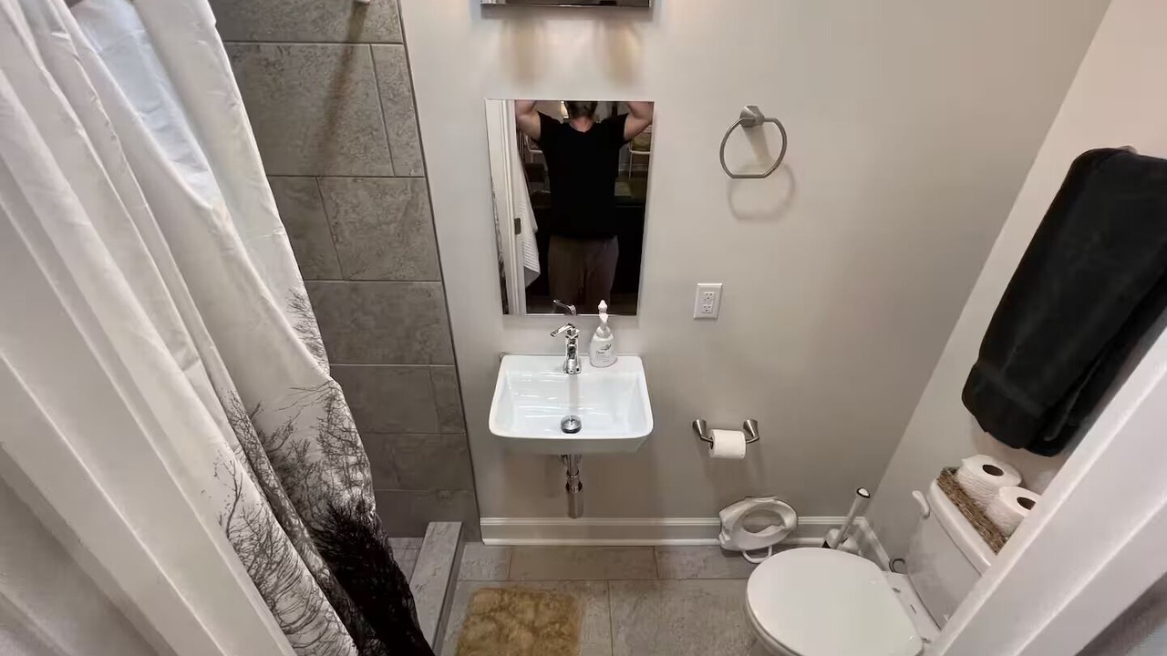 Photo of Bathroom in Oakley