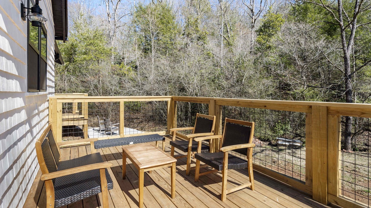 Photo of Patio Balcony in Old Fort