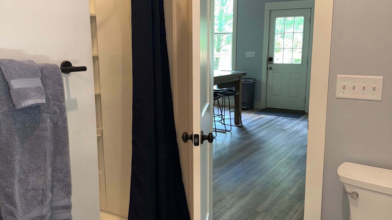 Photo of Bathroom in Old Fort