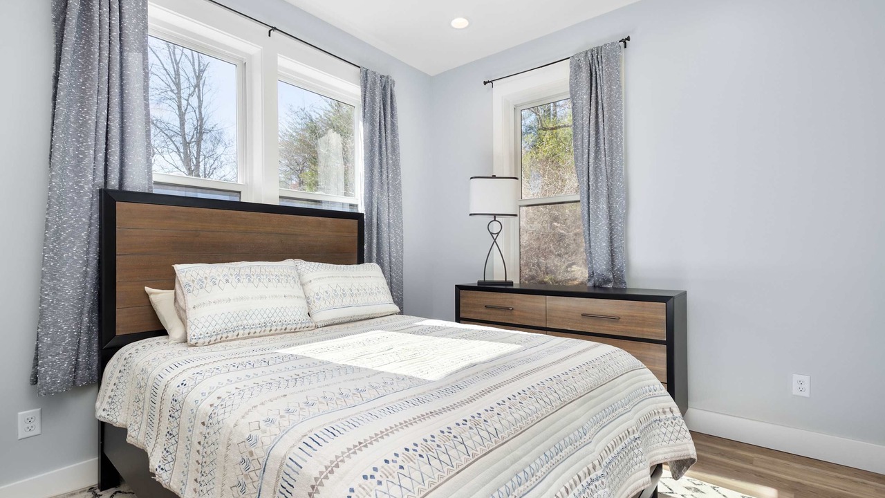 Photo of Bedroom in Old Fort