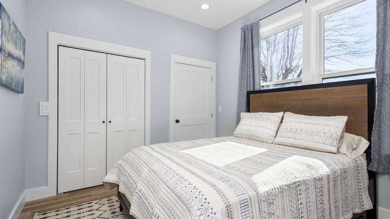 Photo of Bedroom in Old Fort