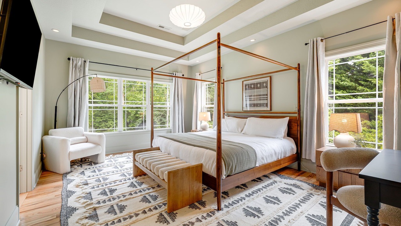 Photo of Bedroom in Asheville
