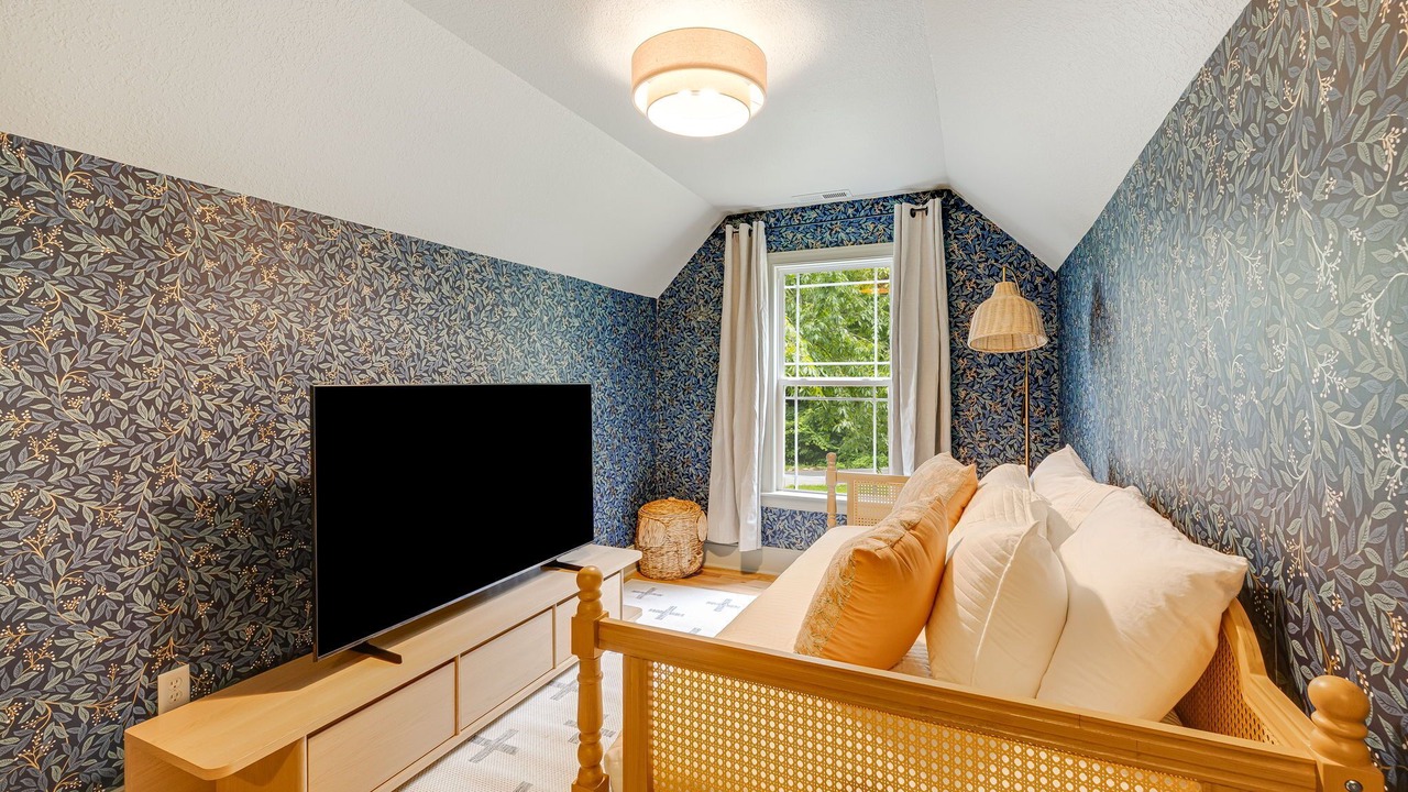 Photo of Livingroom in Asheville