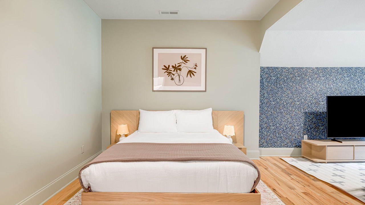 Photo of Bedroom in Asheville