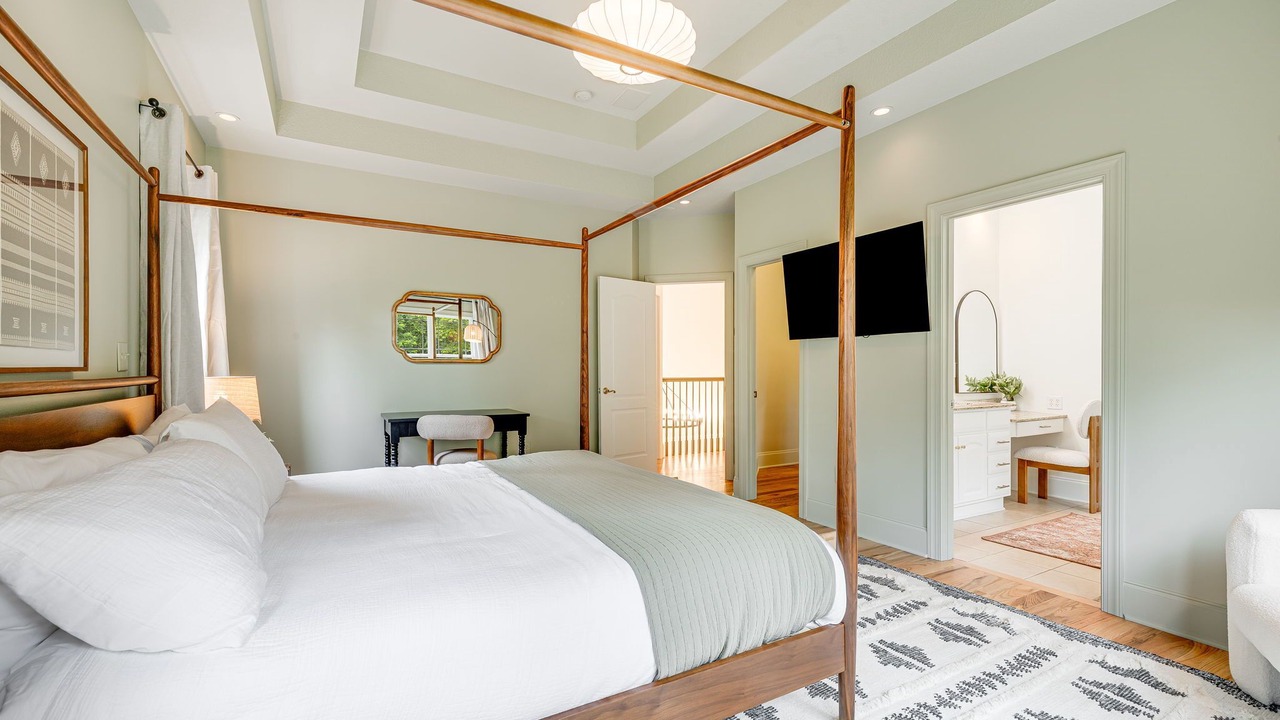 Photo of Bedroom in Asheville