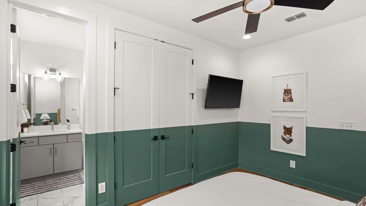 Photo of Bathroom in Eighth Avenue