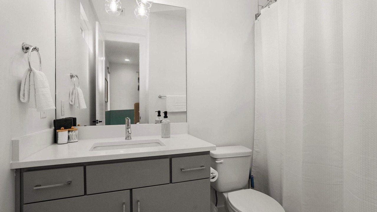 Photo of Bathroom in Eighth Avenue