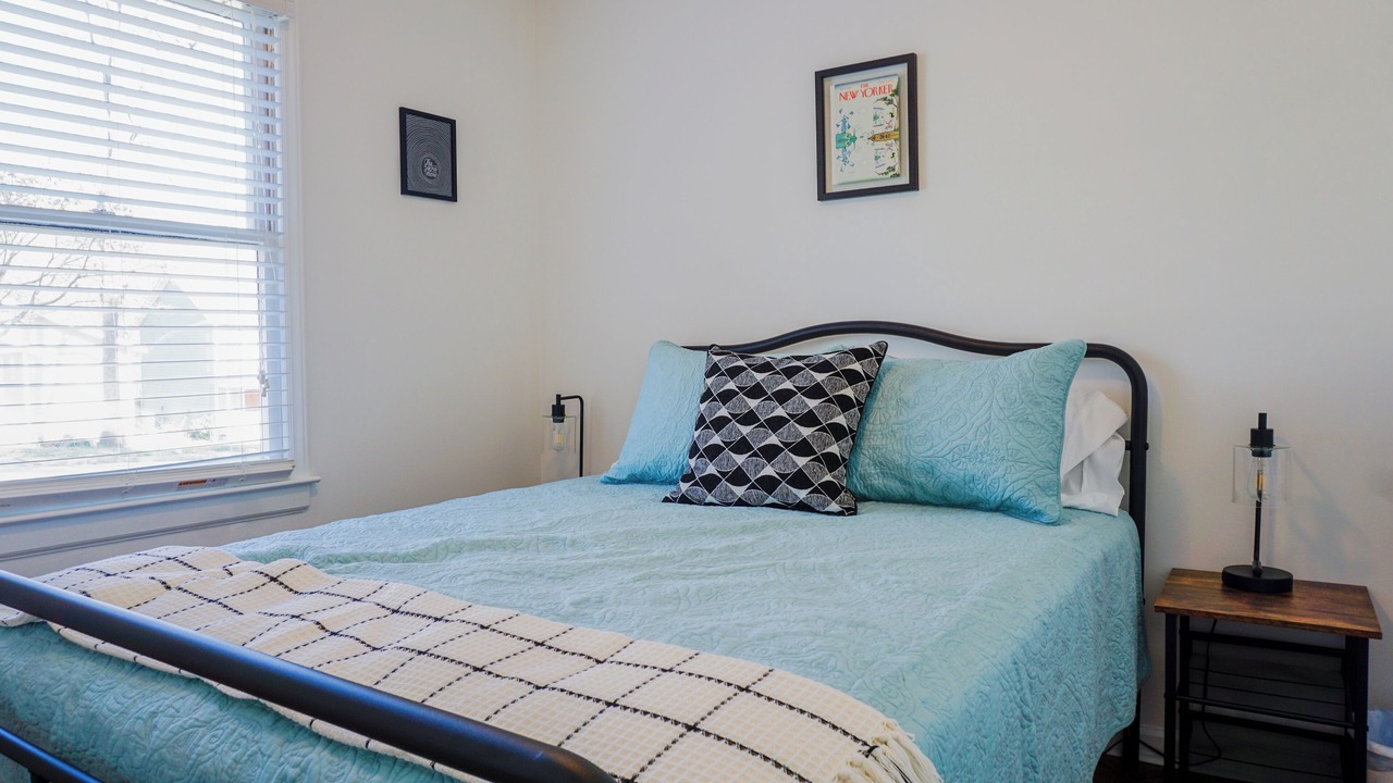 Photo of Bedroom in Downtown