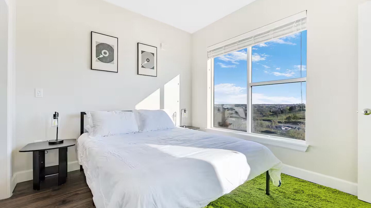 Photo of Bedroom in Eighth Avenue