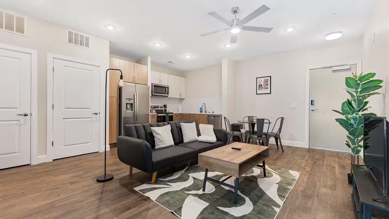 Photo of Livingroom in Eighth Avenue