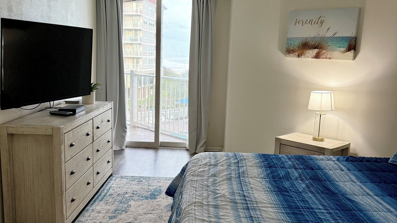 Photo of Bedroom in McCutcheon Field
