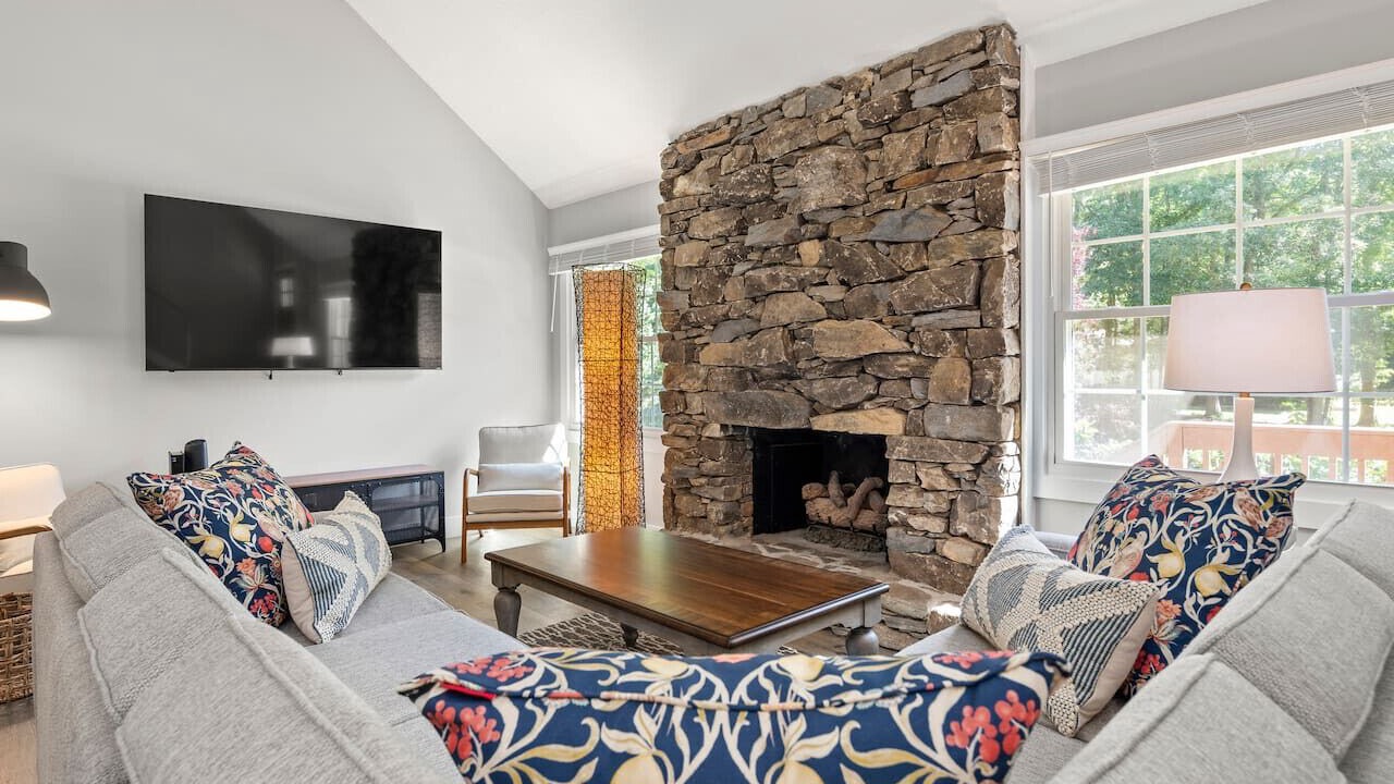 Photo of Livingroom in Royal Pines