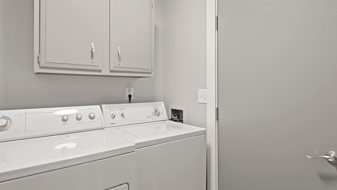 Photo of Bedroom in Royal Pines