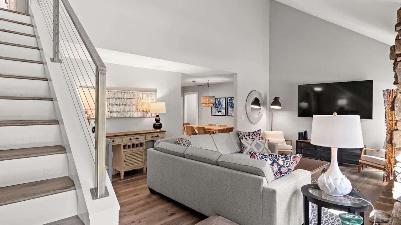 Photo of Livingroom in Royal Pines