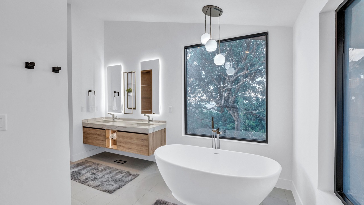 Photo of Bathroom in Beech Mountain