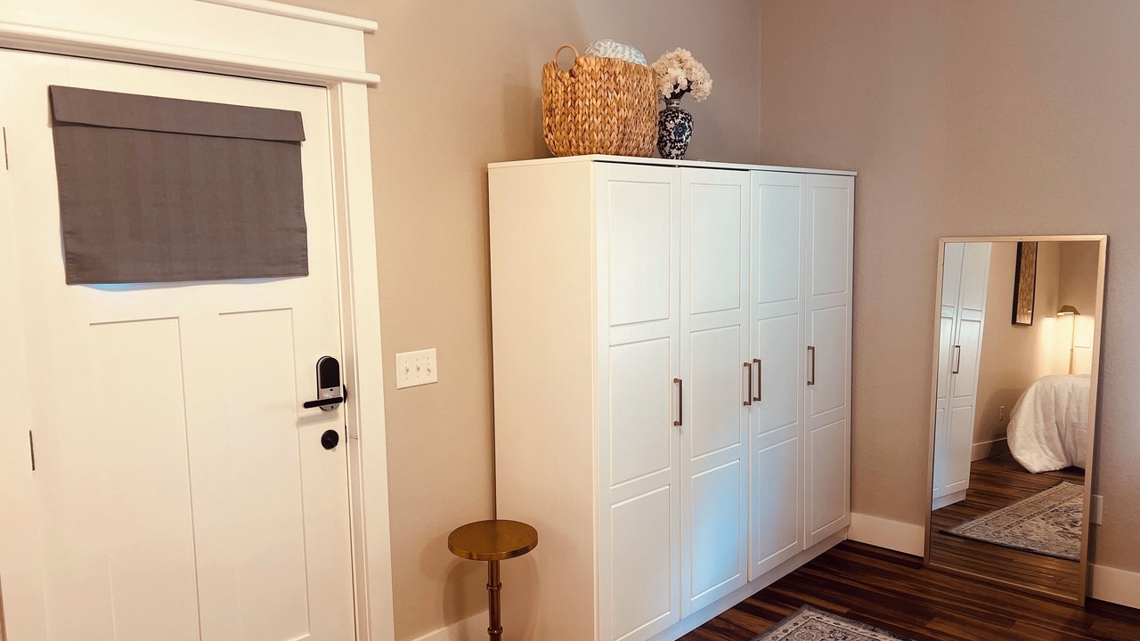 Photo of Bedroom in Manteo