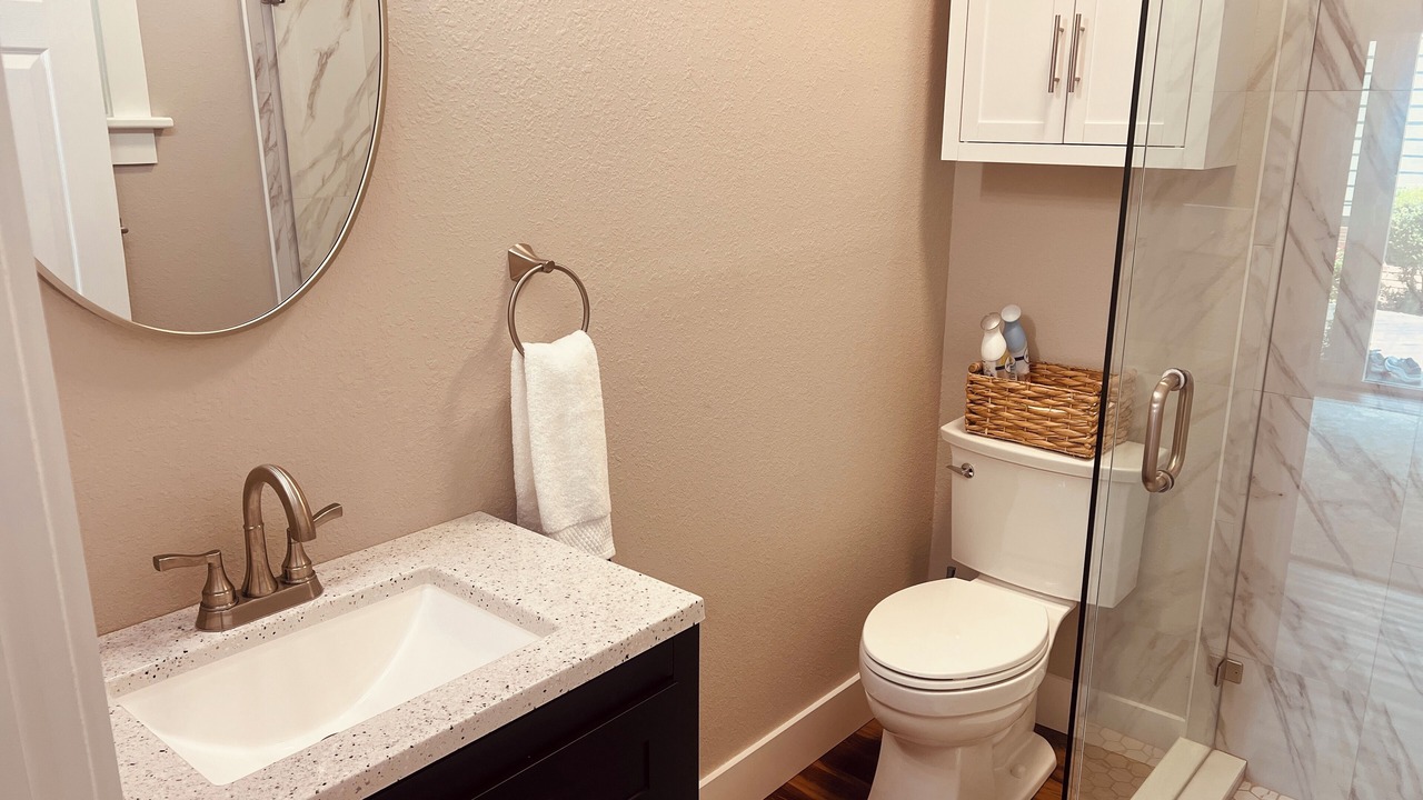 Photo of Bathroom in Manteo