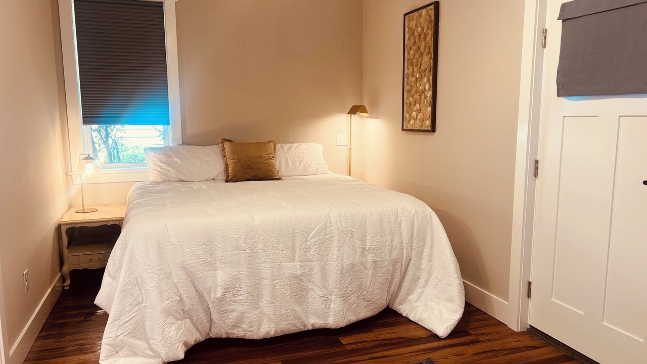 Photo of Bedroom in Manteo