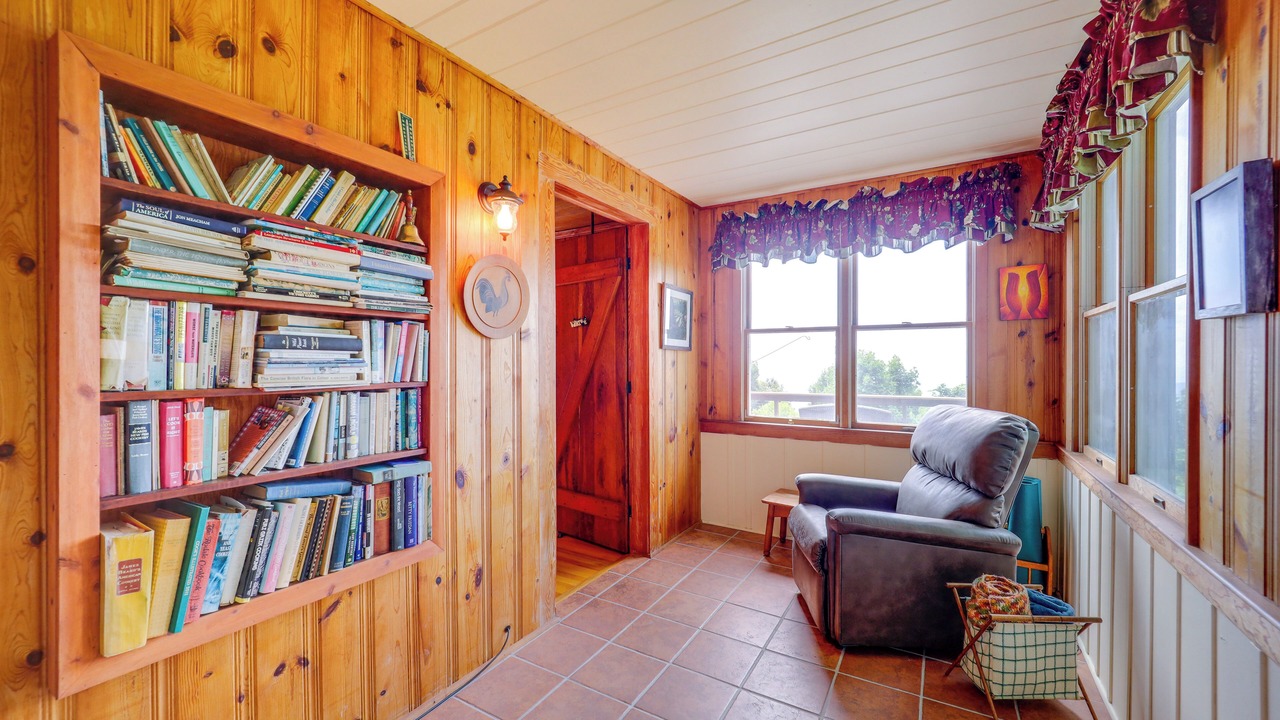 Photo of Bedroom in Little Switzerland
