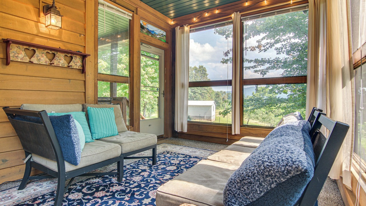 Photo of Outdoor in Bakersville
