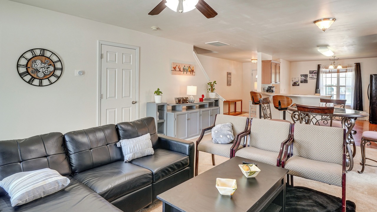 Photo of Livingroom in Southeast Raleigh
